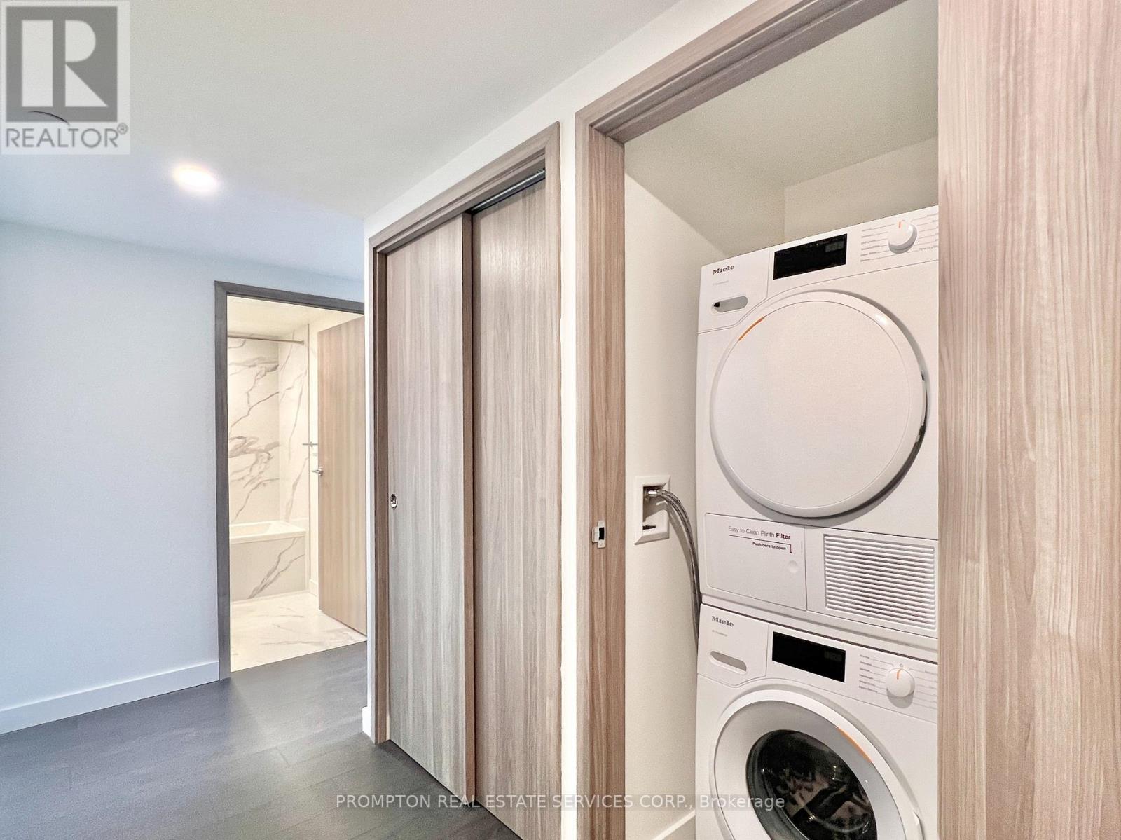 2903 - 3 Concord Cityplace Way, Toronto, Ontario  M5V 0X4 - Photo 24 - C13793222