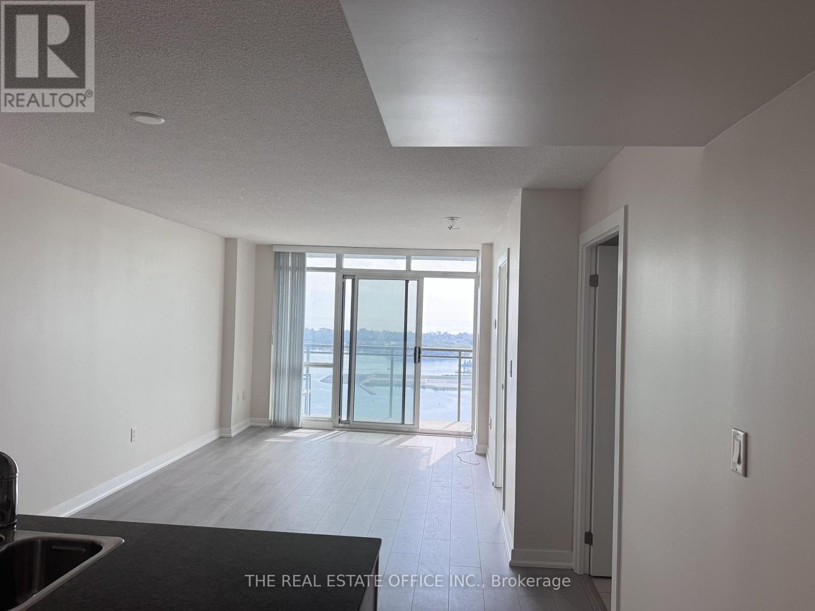 4712 - 11 BRUNEL COURT, Toronto, Ontario