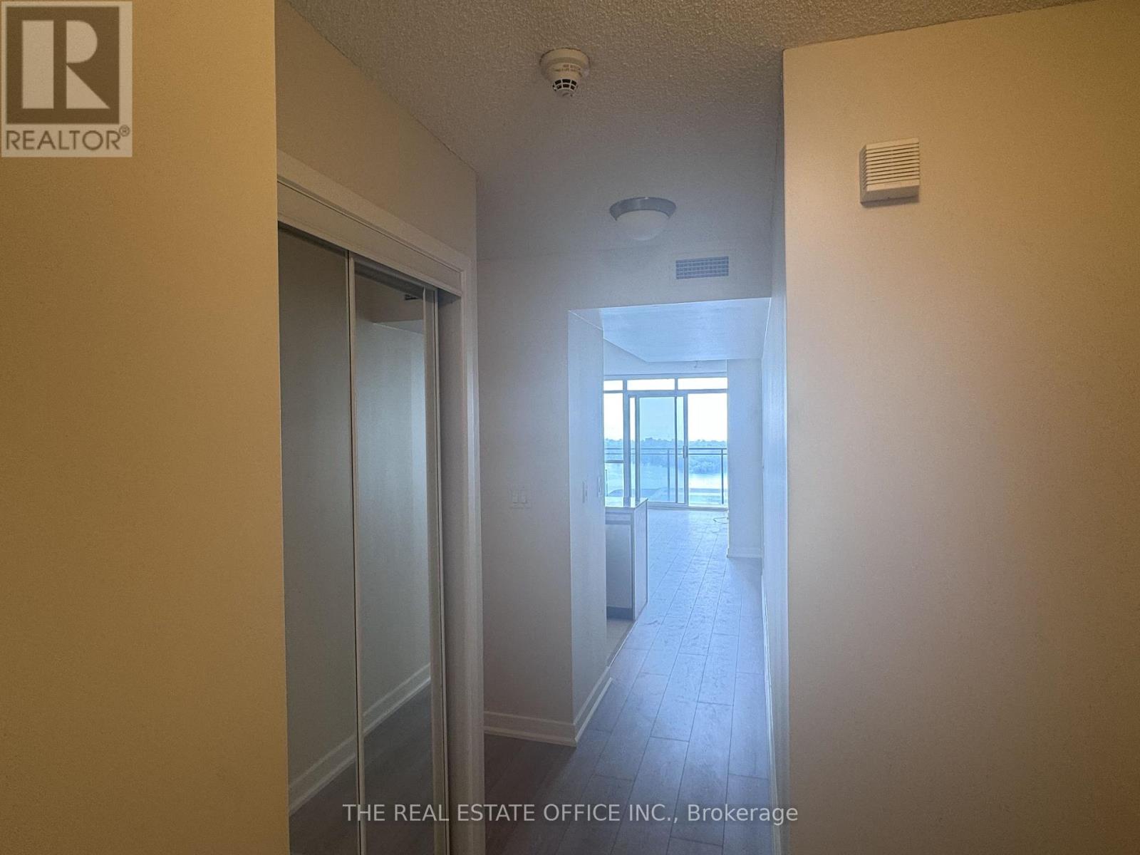 4712 - 11 Brunel Court, Toronto, Ontario  M5V 3Y3 - Photo 13 - C13793226