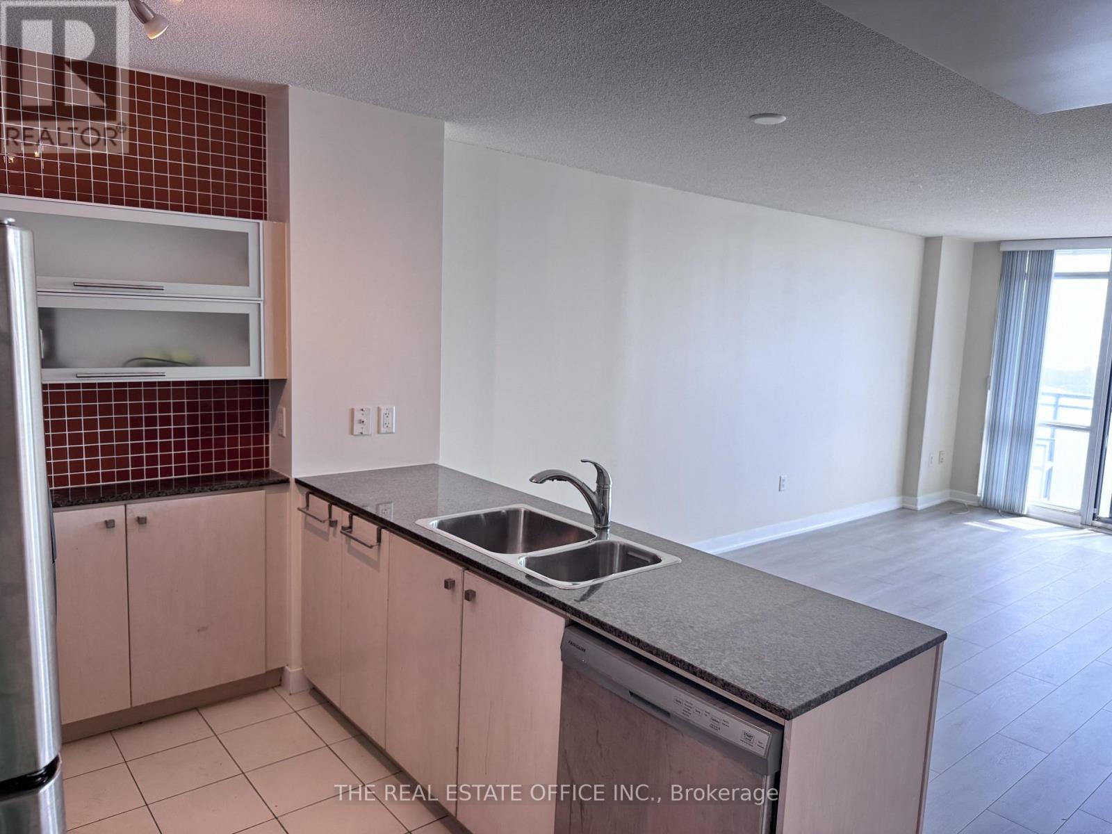 4712 - 11 Brunel Court, Toronto, Ontario  M5V 3Y3 - Photo 4 - C13793226
