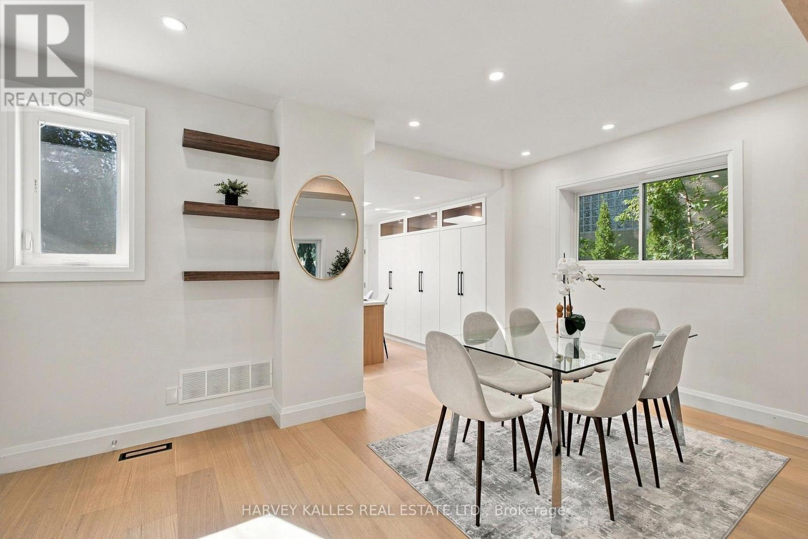 547 Melrose Avenue, Toronto, Ontario  M5M 2A4 - Photo 11 - C13793344