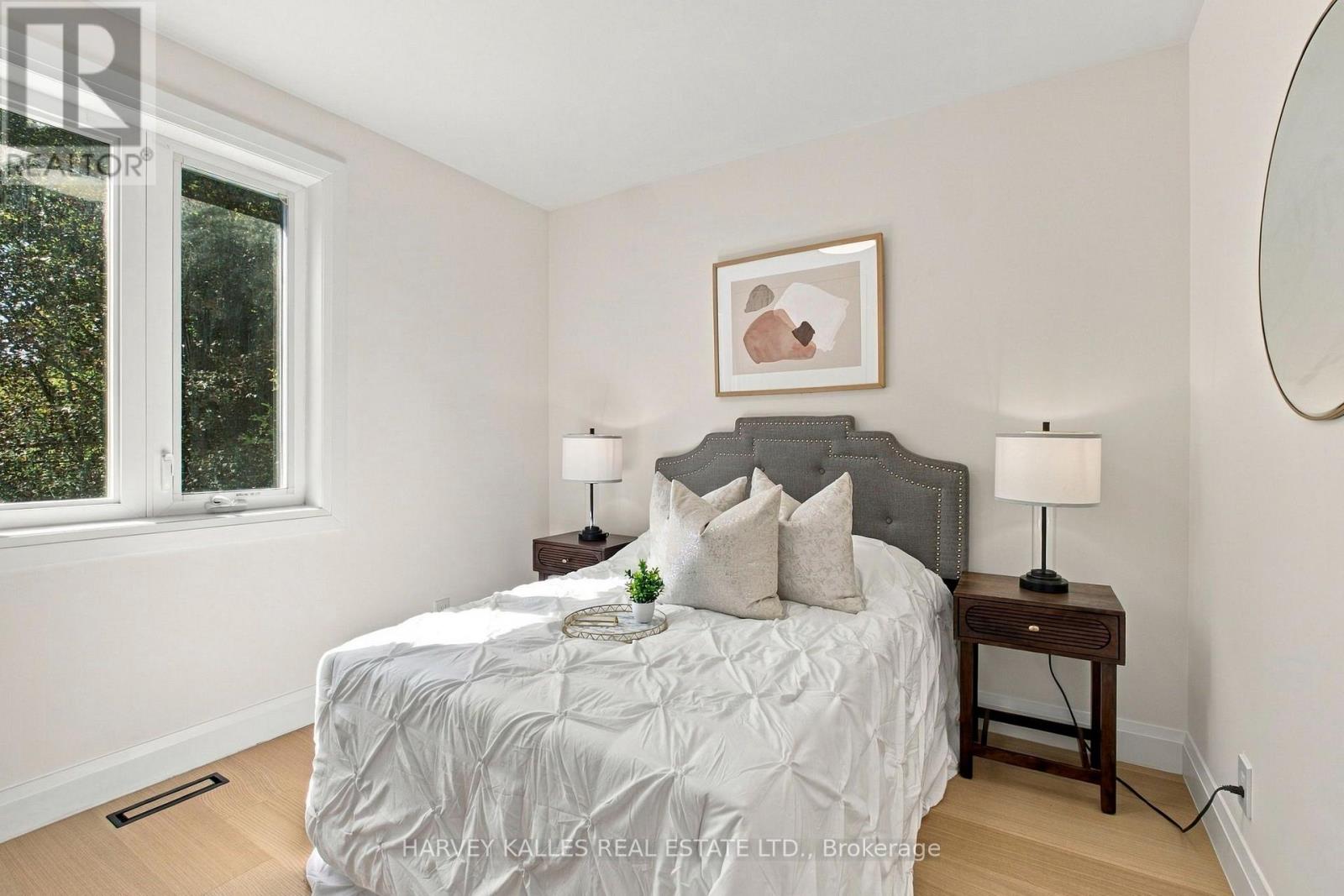 547 Melrose Avenue, Toronto, Ontario  M5M 2A4 - Photo 22 - C13793344
