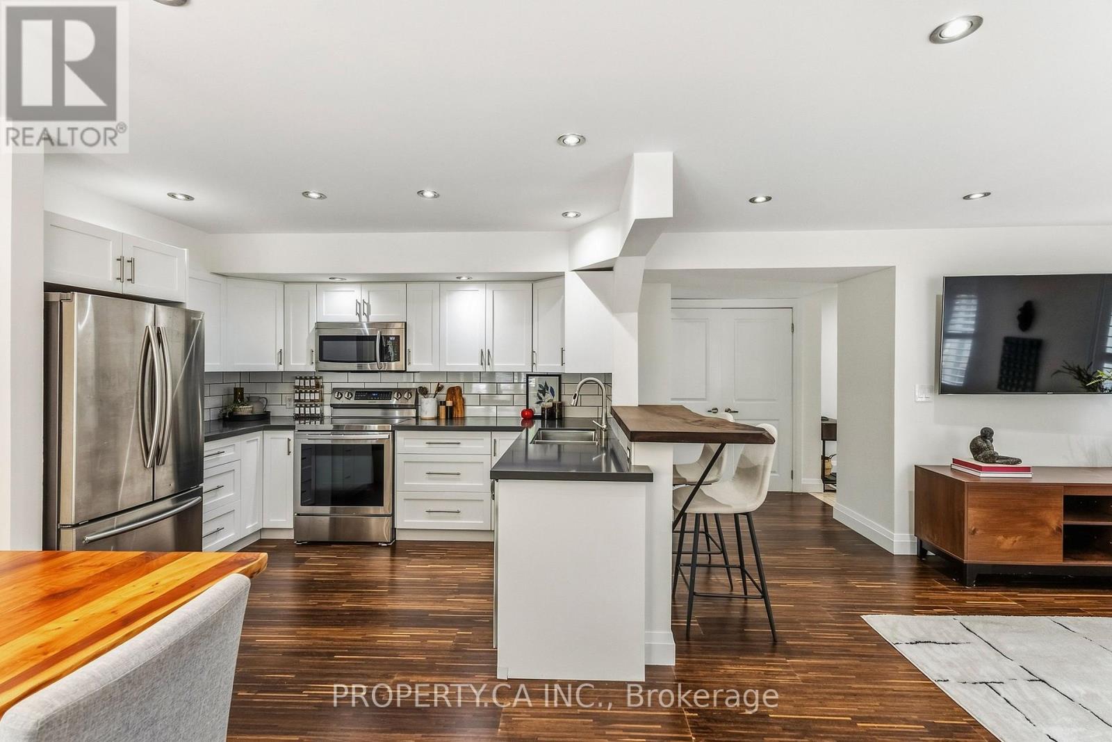 Th2 - 208 Niagara Street, Toronto, Ontario  M6J 3W5 - Photo 14 - C13793496