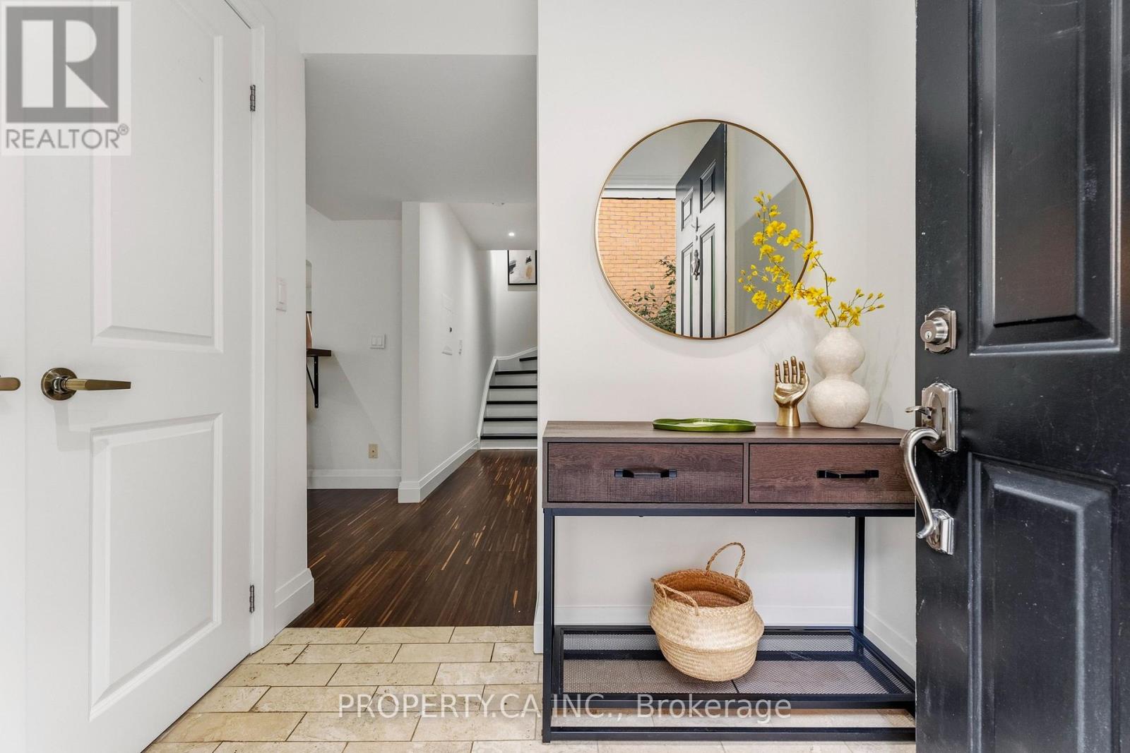 Th2 - 208 Niagara Street, Toronto, Ontario  M6J 3W5 - Photo 3 - C13793496