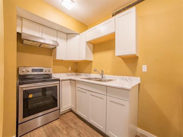 34649 Marshall Road, Abbotsford, British Columbia  V2S 1M4 - Photo 9 - R3161434