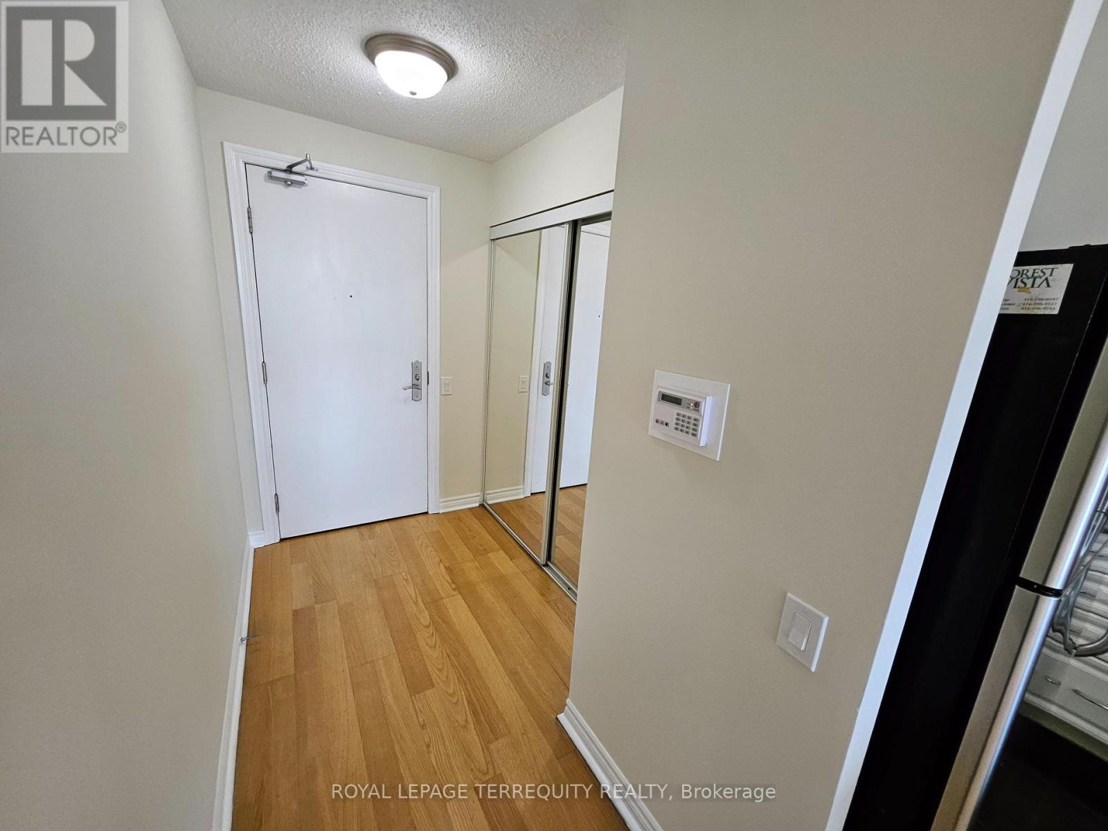 306 - 61 Town Centre Court, Toronto, Ontario  M1P 5C5 - Photo 2 - E13793234