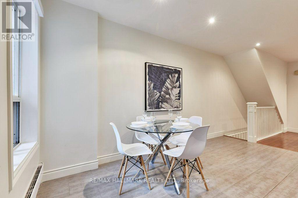 95 Browning Avenue, Toronto, Ontario  M4K 1W2 - Photo 10 - E13793284