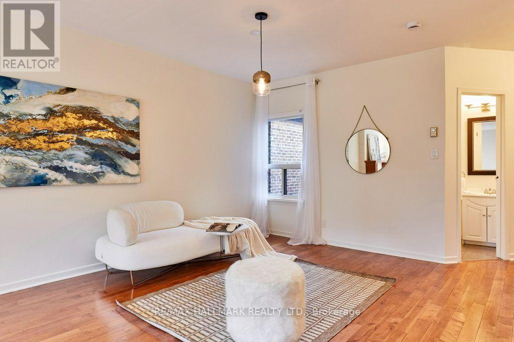 95 Browning Avenue, Toronto, Ontario  M4K 1W2 - Photo 17 - E13793284