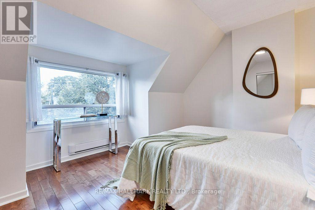 95 Browning Avenue, Toronto, Ontario  M4K 1W2 - Photo 23 - E13793284