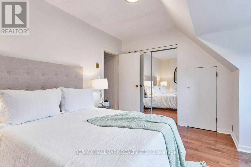 95 Browning Avenue, Toronto, Ontario  M4K 1W2 - Photo 24 - E13793284