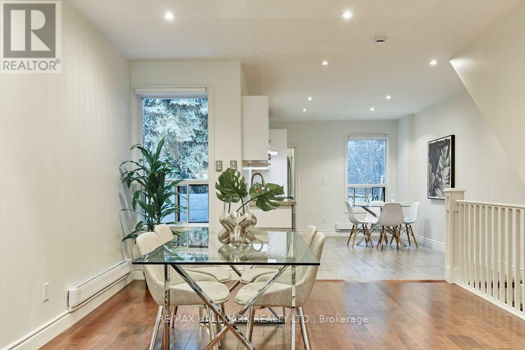 95 Browning Avenue, Toronto, Ontario  M4K 1W2 - Photo 7 - E13793284