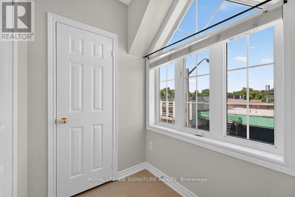 1755 Danforth Avenue, Toronto, Ontario  M4C 1J1 - Photo 37 - E13793304