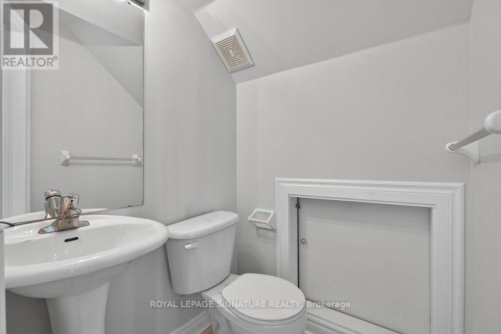 1755 Danforth Avenue, Toronto, Ontario  M4C 1J1 - Photo 38 - E13793304