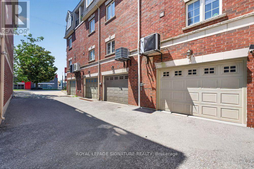 1755 Danforth Avenue, Toronto, Ontario  M4C 1J1 - Photo 39 - E13793304