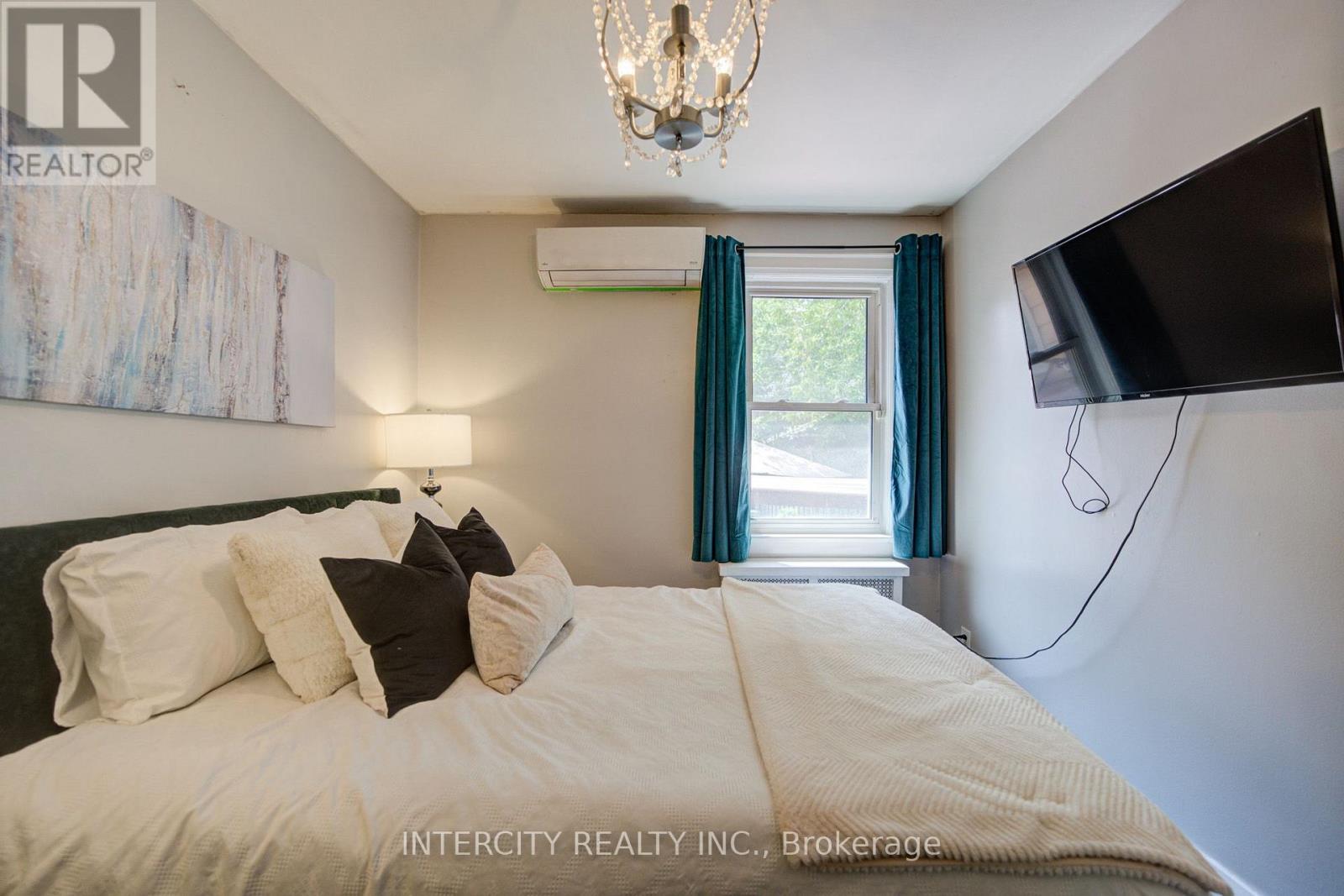 256 Blantyre Avenue, Toronto, Ontario  M1N 2S1 - Photo 19 - E13793330