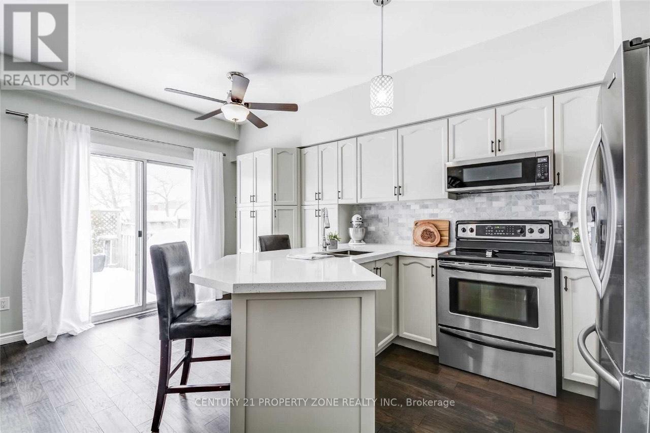 130 Waller Street, Whitby, Ontario  L1R 2K7 - Photo 3 - E13793342