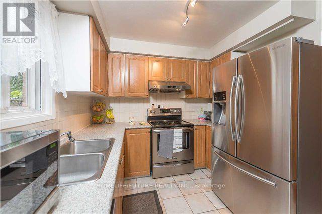 17 Chadwick Drive, Ajax, Ontario  L1S 5W2 - Photo 3 - E13793388