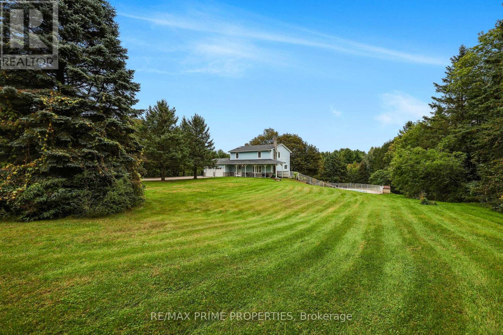 20369 Centre Street, East Gwillimbury, Ontario  L0G 1M0 - Photo 4 - N13793320