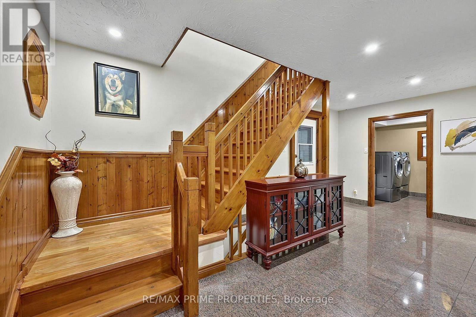 20369 Centre Street, East Gwillimbury, Ontario  L0G 1M0 - Photo 6 - N13793320