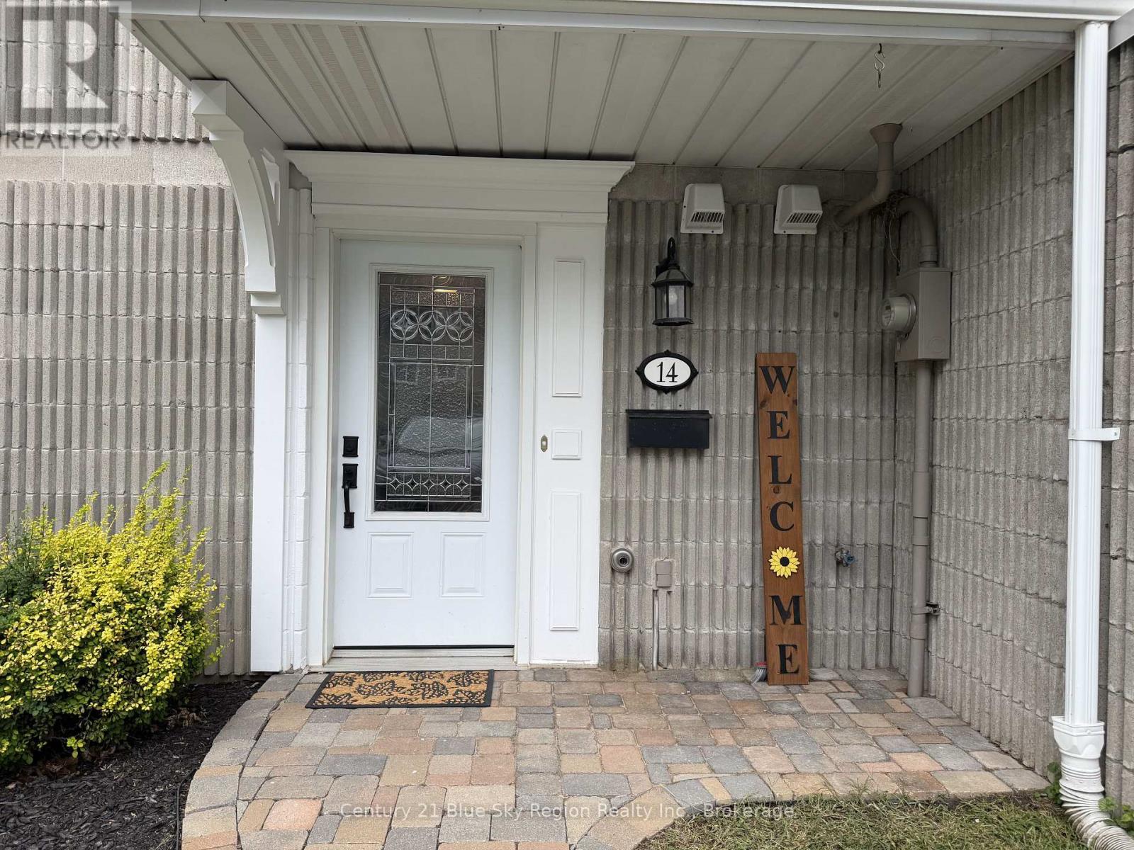 14 - 1205 PREMIER ROAD photo 4