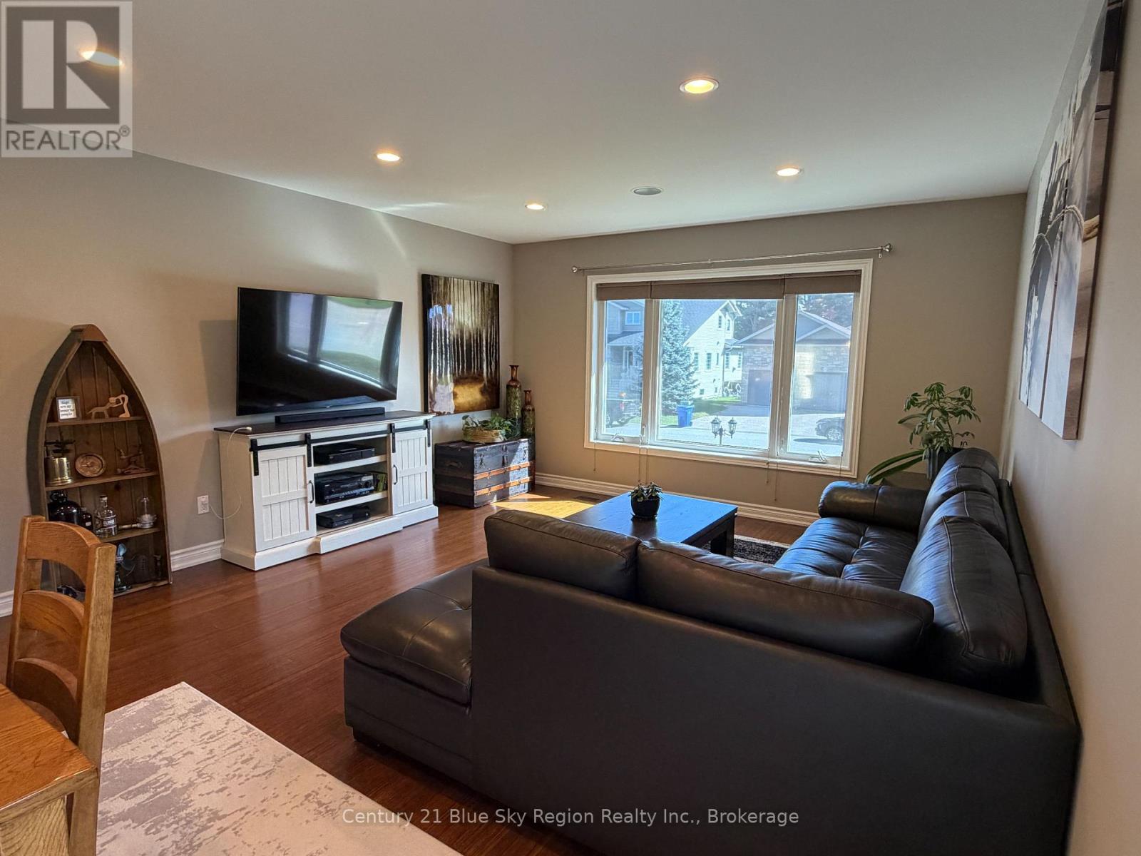 21 Sugarbush Street, North Bay, Ontario  P1C 0A4 - Photo 9 - X13793464