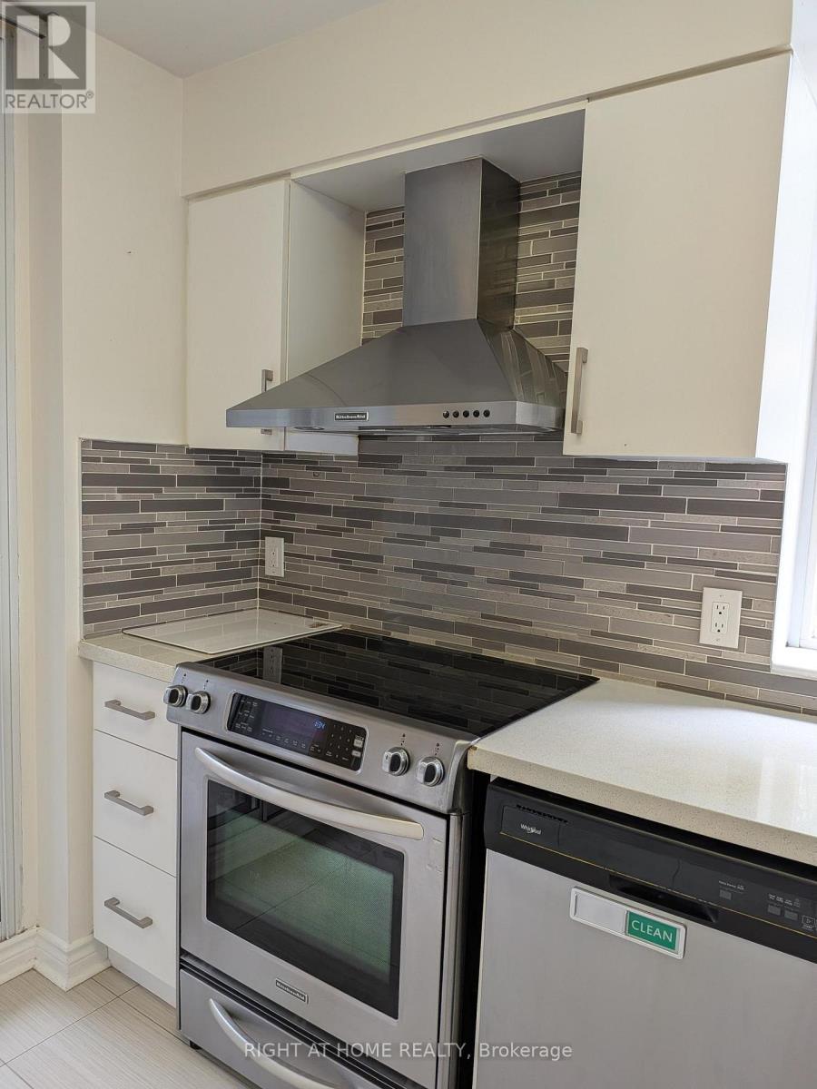 305 - 260 Doris Avenue, Toronto, Ontario  M2N 6X9 - Photo 22 - C13792890