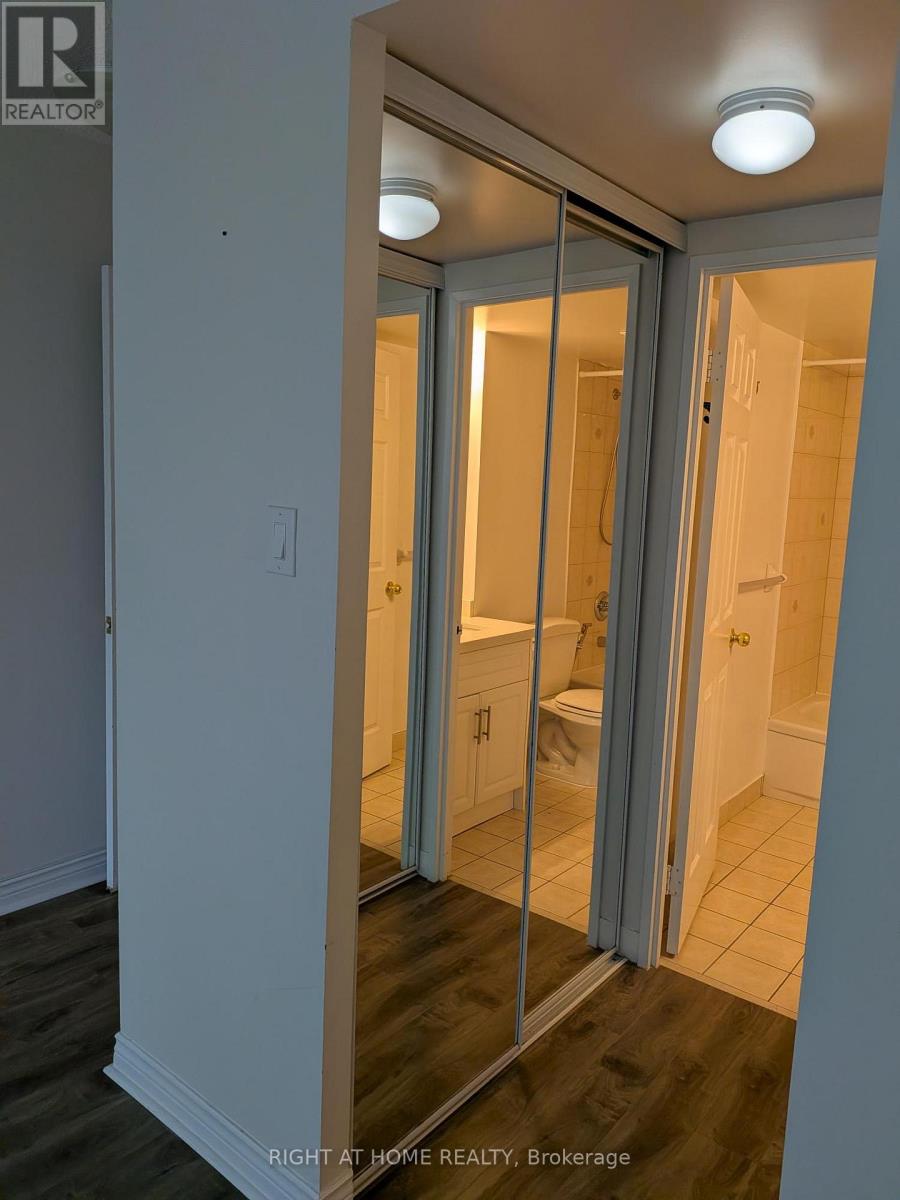 305 - 260 Doris Avenue, Toronto, Ontario  M2N 6X9 - Photo 11 - C13792890