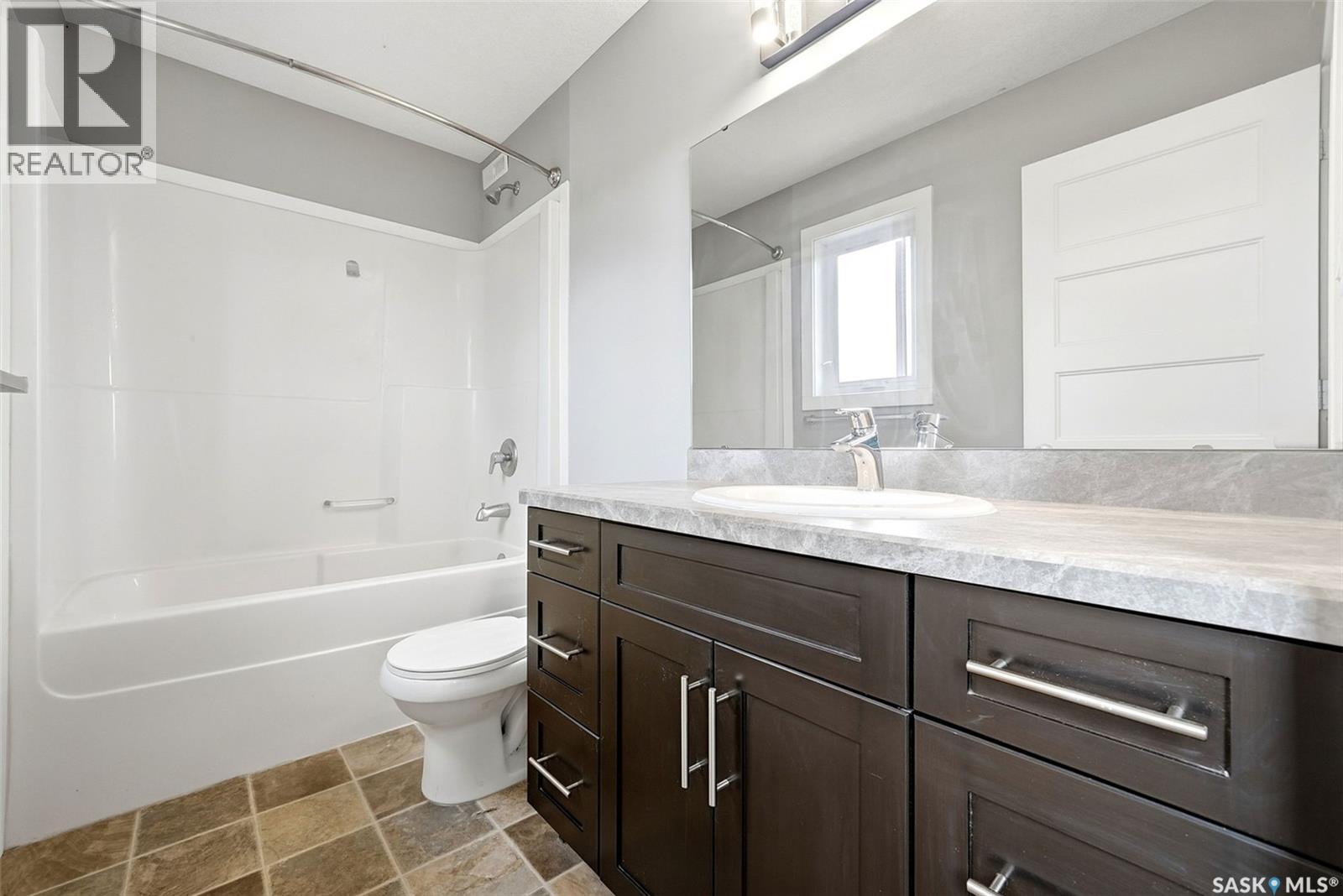 2817 Elgaard Drive, Regina, Saskatchewan  S4X 0M4 - Photo 21 - SK048662