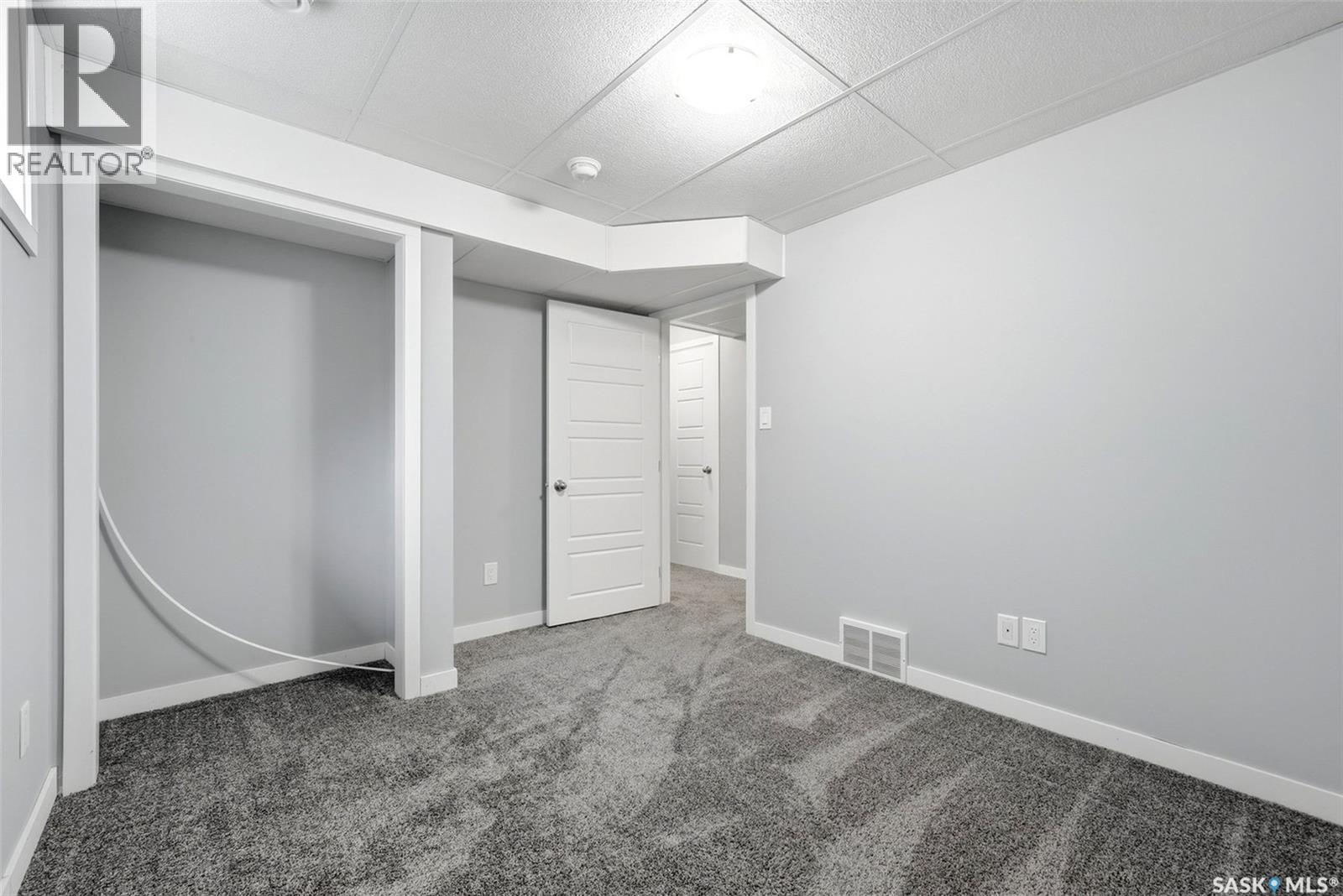 2817 Elgaard Drive, Regina, Saskatchewan  S4X 0M4 - Photo 27 - SK048662