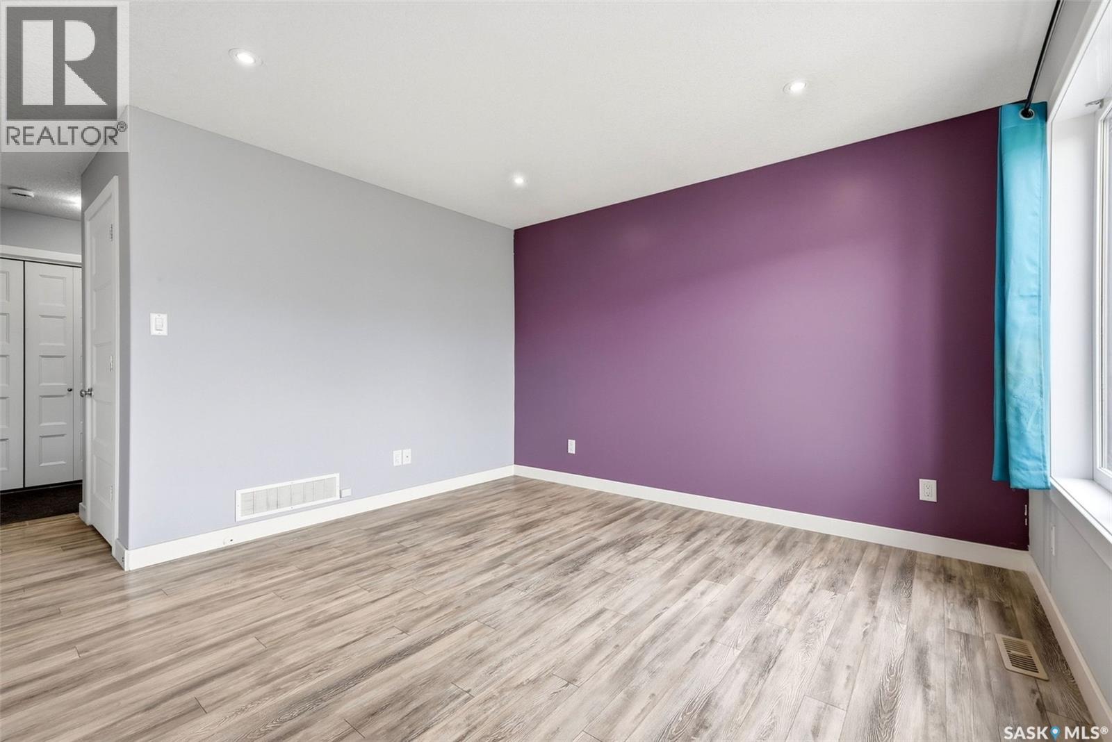 2817 Elgaard Drive, Regina, Saskatchewan  S4X 0M4 - Photo 5 - SK048662
