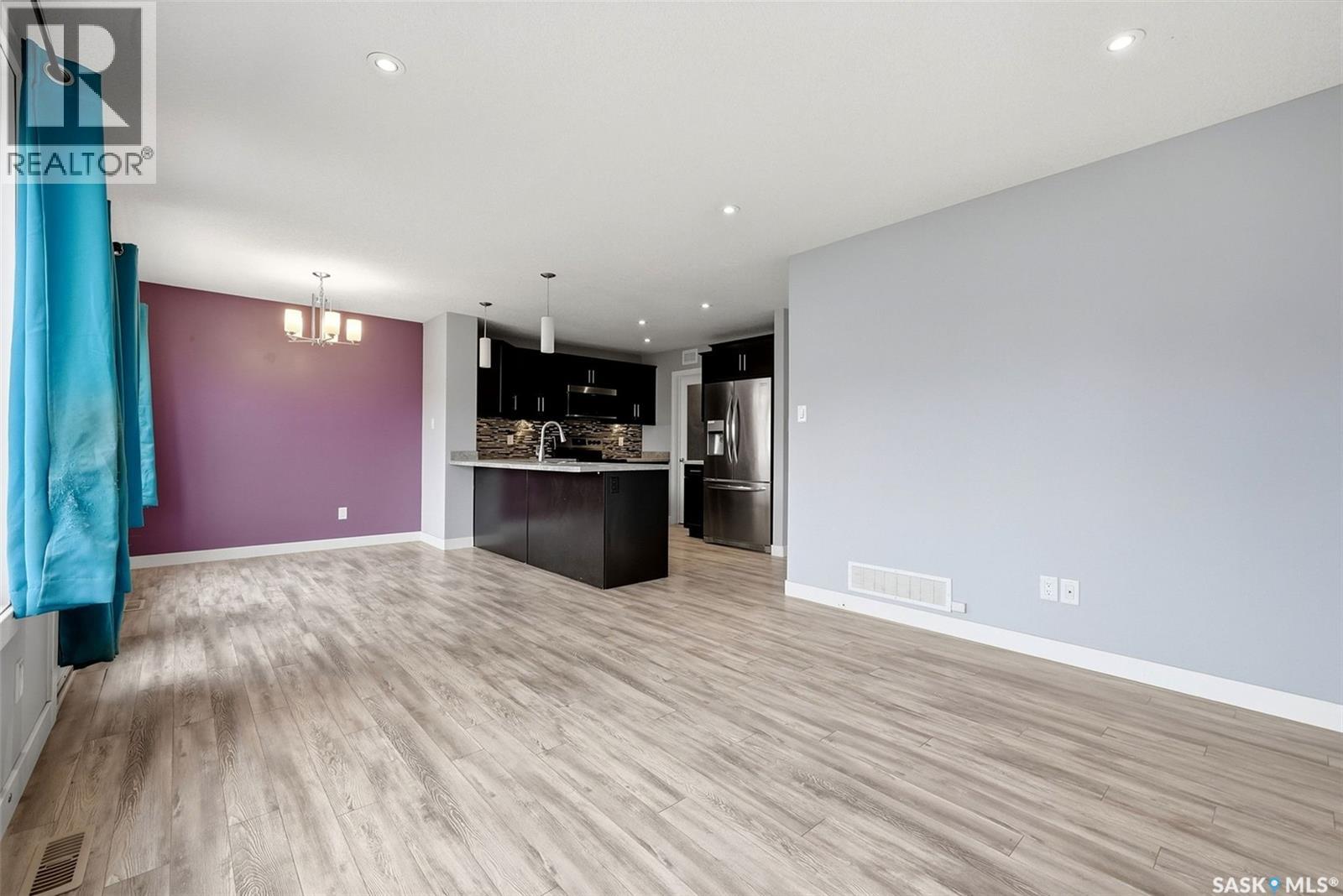 2817 Elgaard Drive, Regina, Saskatchewan  S4X 0M4 - Photo 6 - SK048662