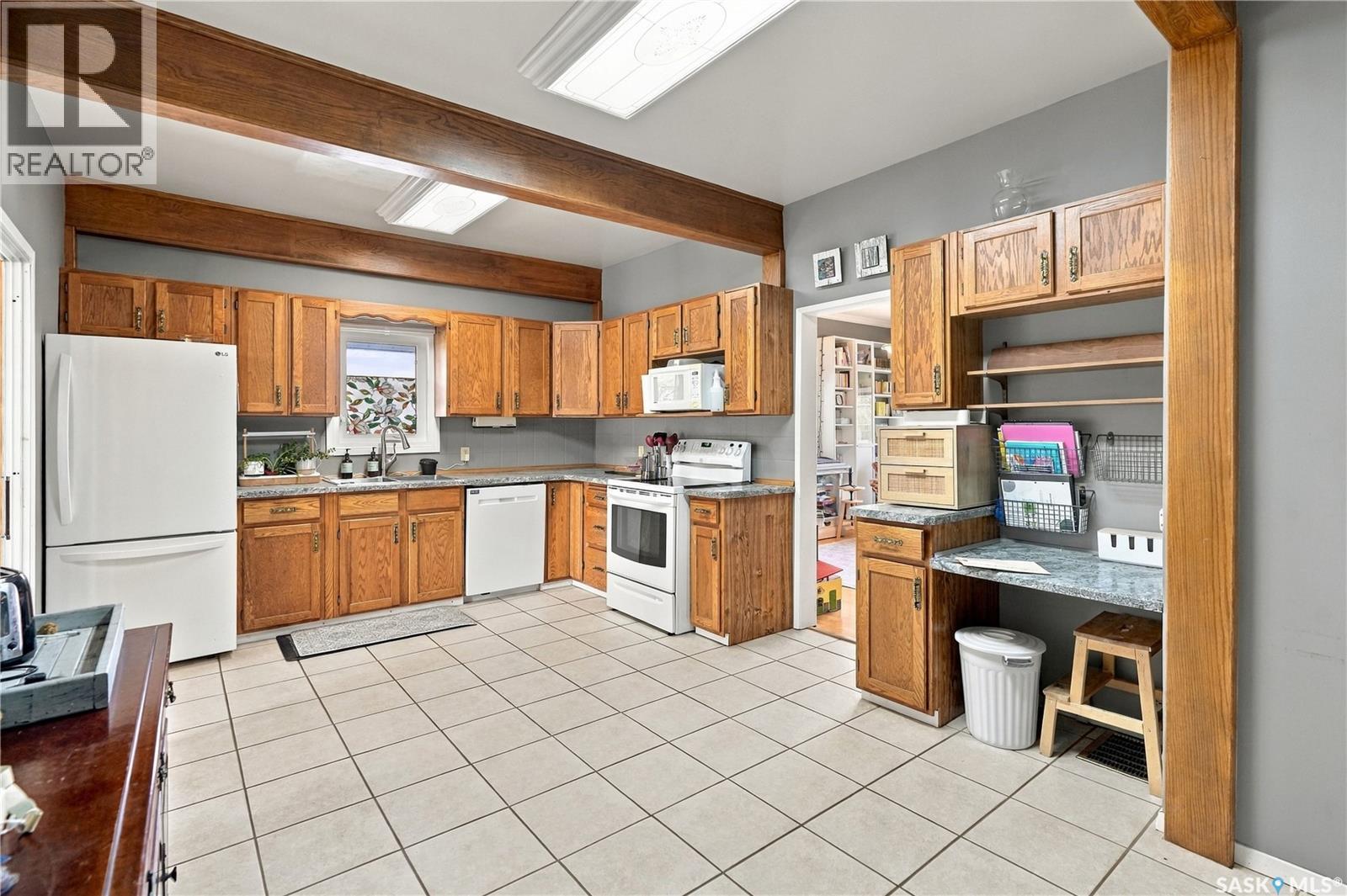 250 3rd Avenue E, Gravelbourg, Saskatchewan  S0H 1X0 - Photo 12 - SK048603