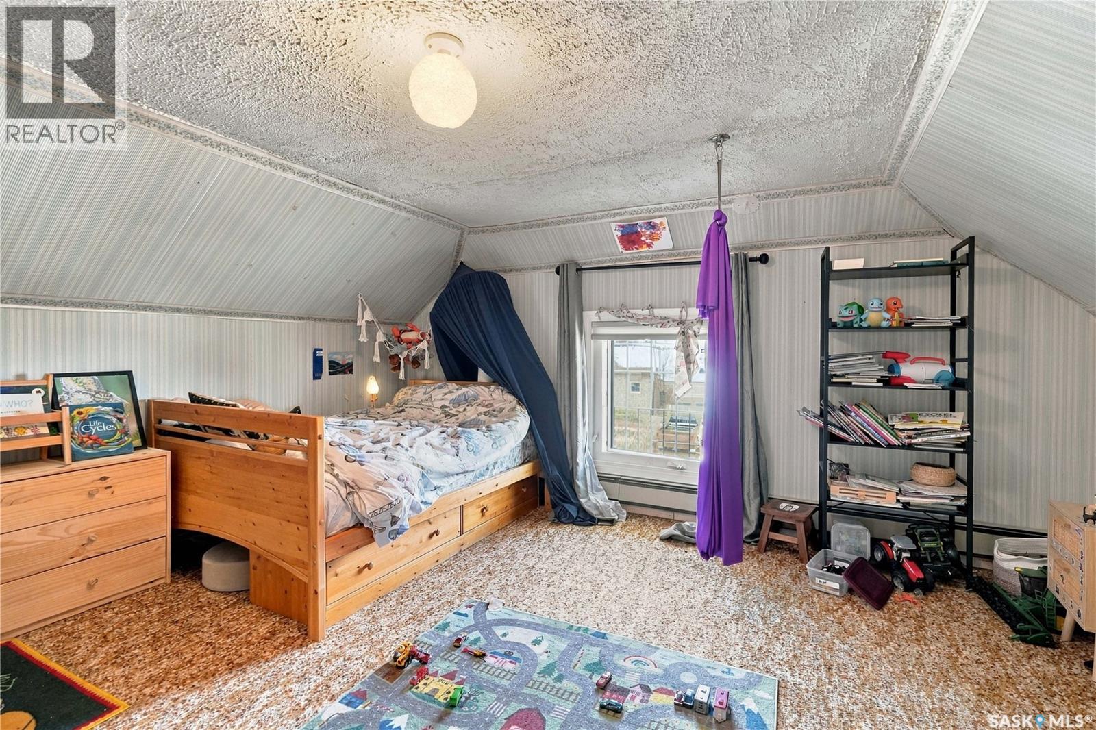 250 3rd Avenue E, Gravelbourg, Saskatchewan  S0H 1X0 - Photo 18 - SK048603