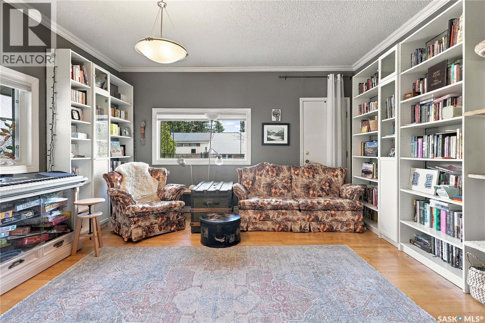 250 3rd Avenue E, Gravelbourg, Saskatchewan  S0H 1X0 - Photo 5 - SK048603