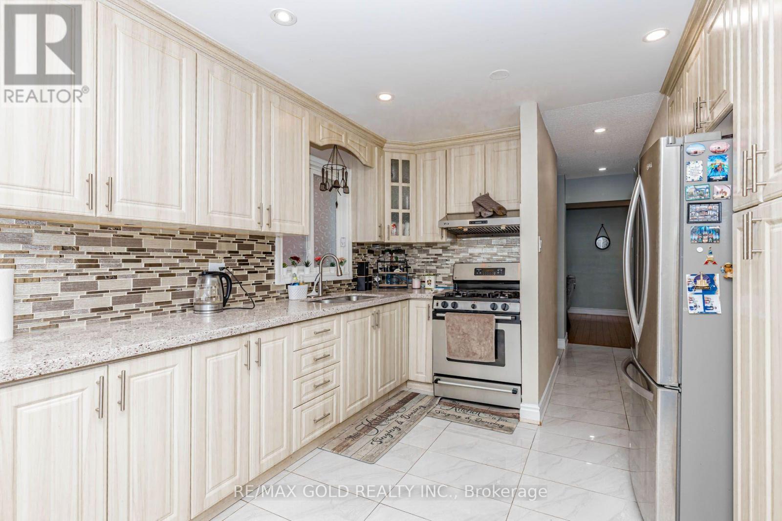 4 Horsham Street, Brampton, Ontario  L6X 3R5 - Photo 18 - W13793276
