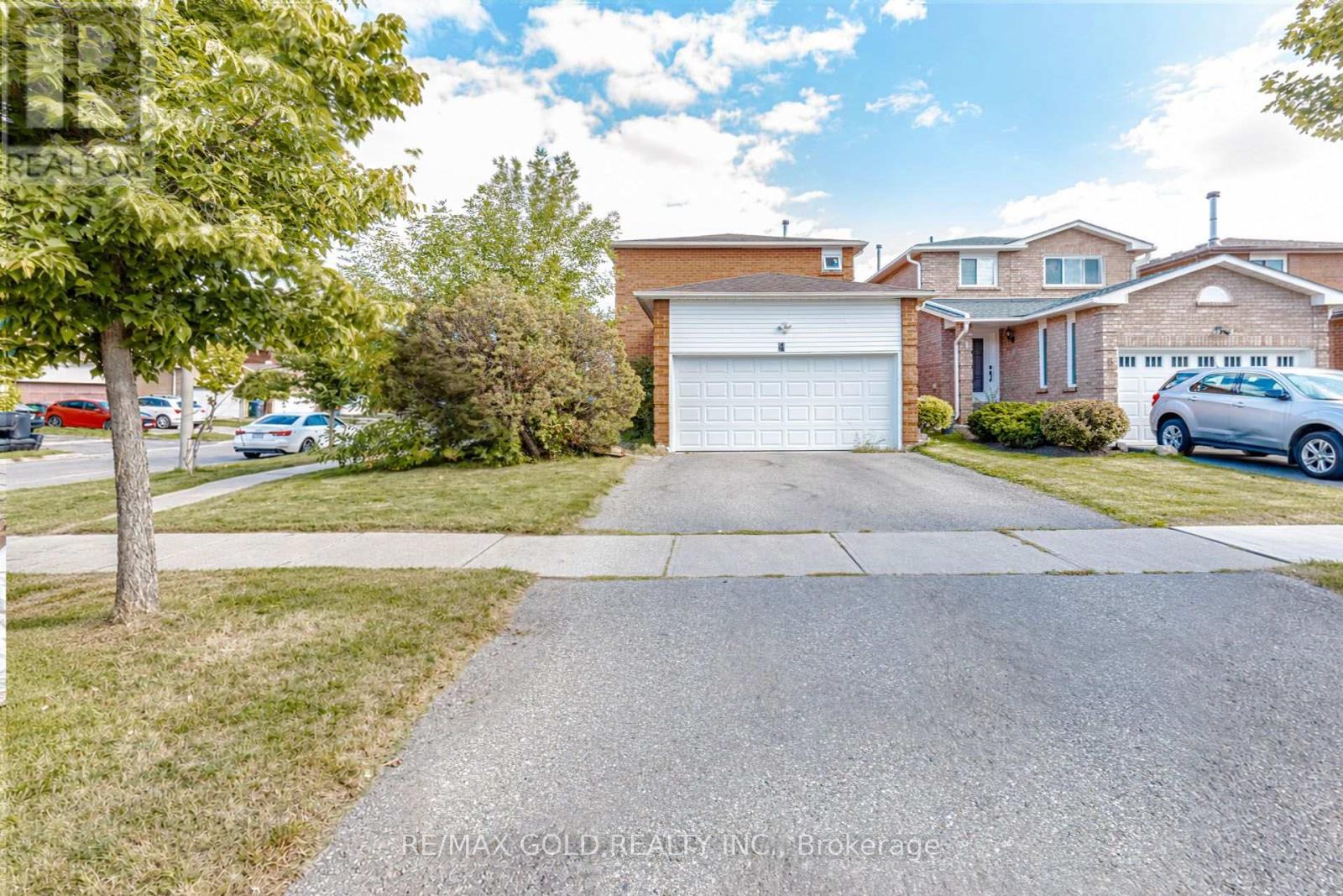 4 Horsham Street, Brampton, Ontario  L6X 3R5 - Photo 2 - W13793276