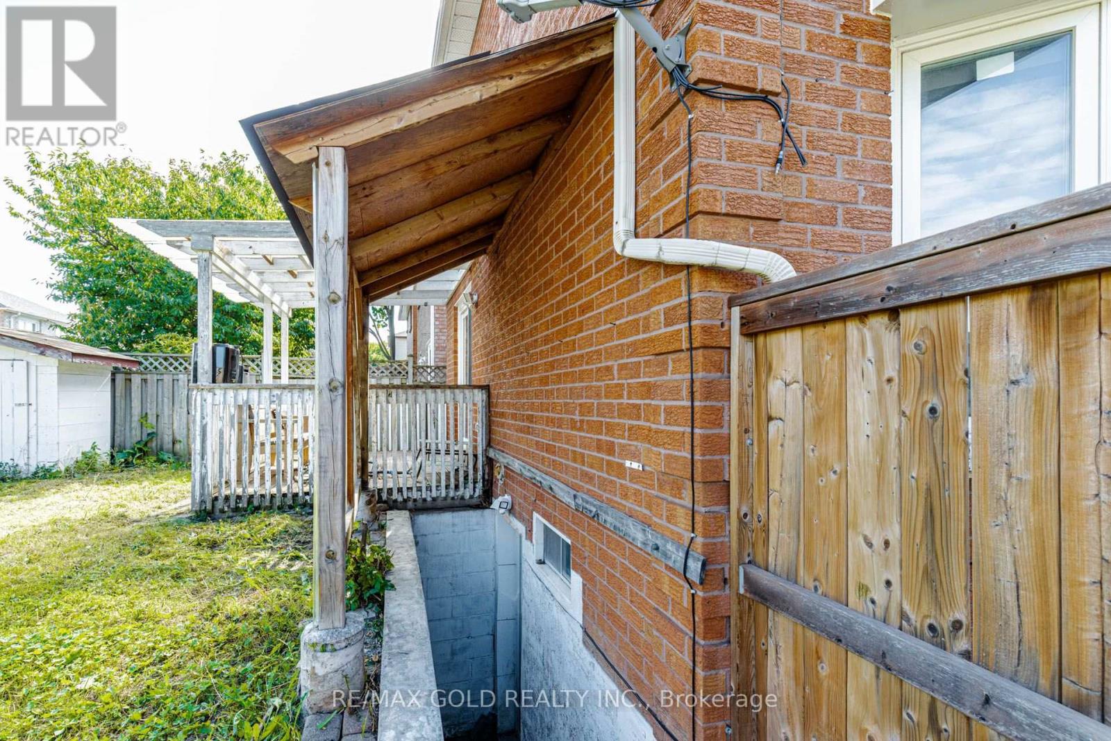 4 Horsham Street, Brampton, Ontario  L6X 3R5 - Photo 36 - W13793276