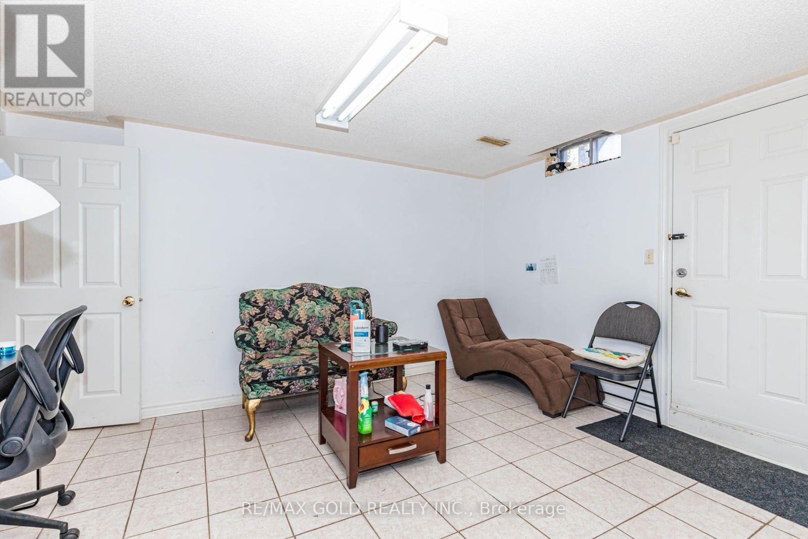 4 Horsham Street, Brampton, Ontario  L6X 3R5 - Photo 37 - W13793276