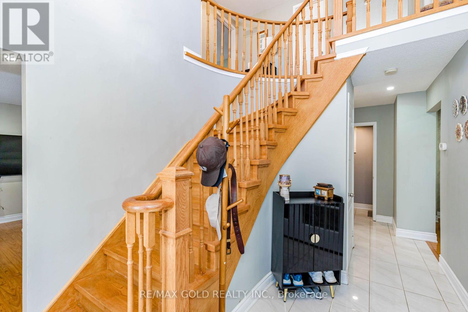 4 Horsham Street, Brampton, Ontario  L6X 3R5 - Photo 9 - W13793276