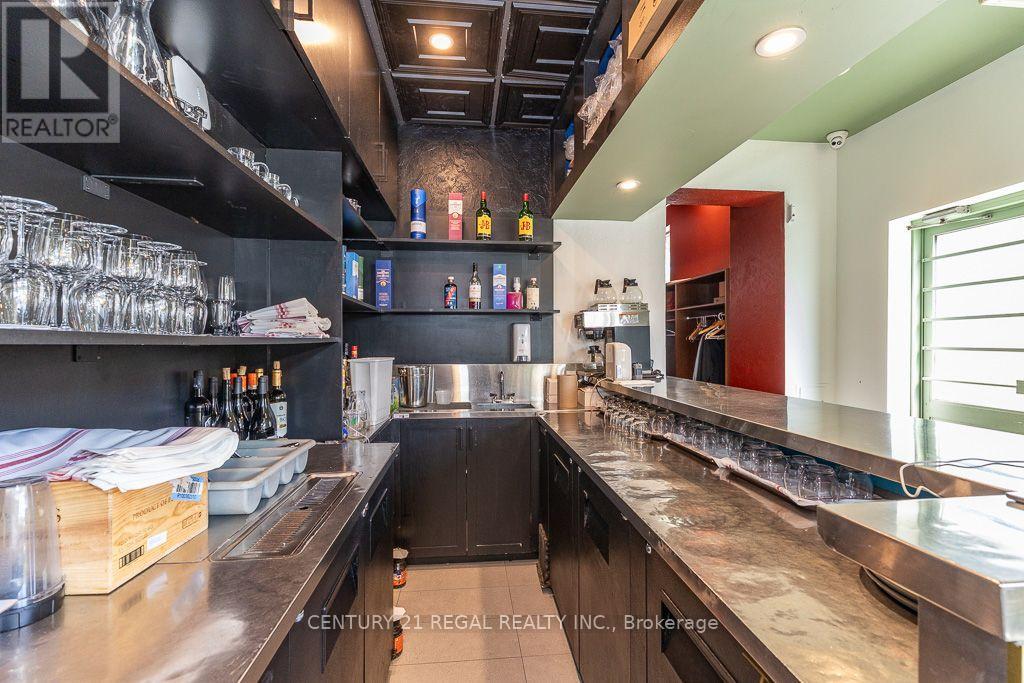 1 - 1444 Dupont Street, Toronto, Ontario  M6P 4H3 - Photo 14 - W13793378