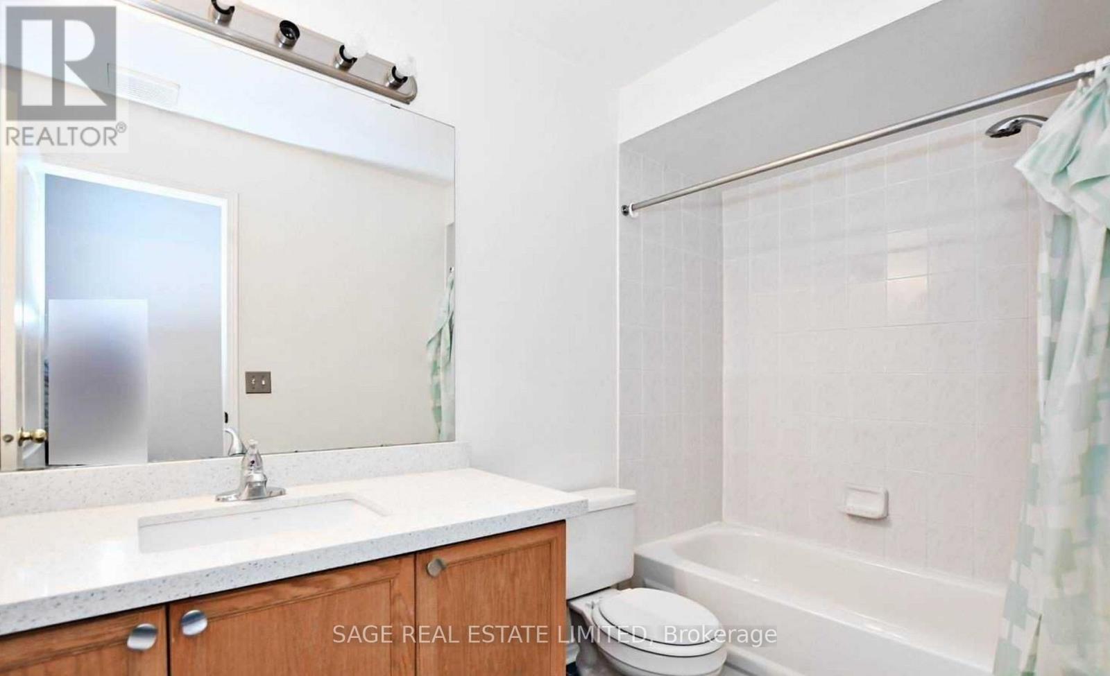 113 - 833 Scollard Court E, Mississauga, Ontario  L5V 2B4 - Photo 14 - W13793474