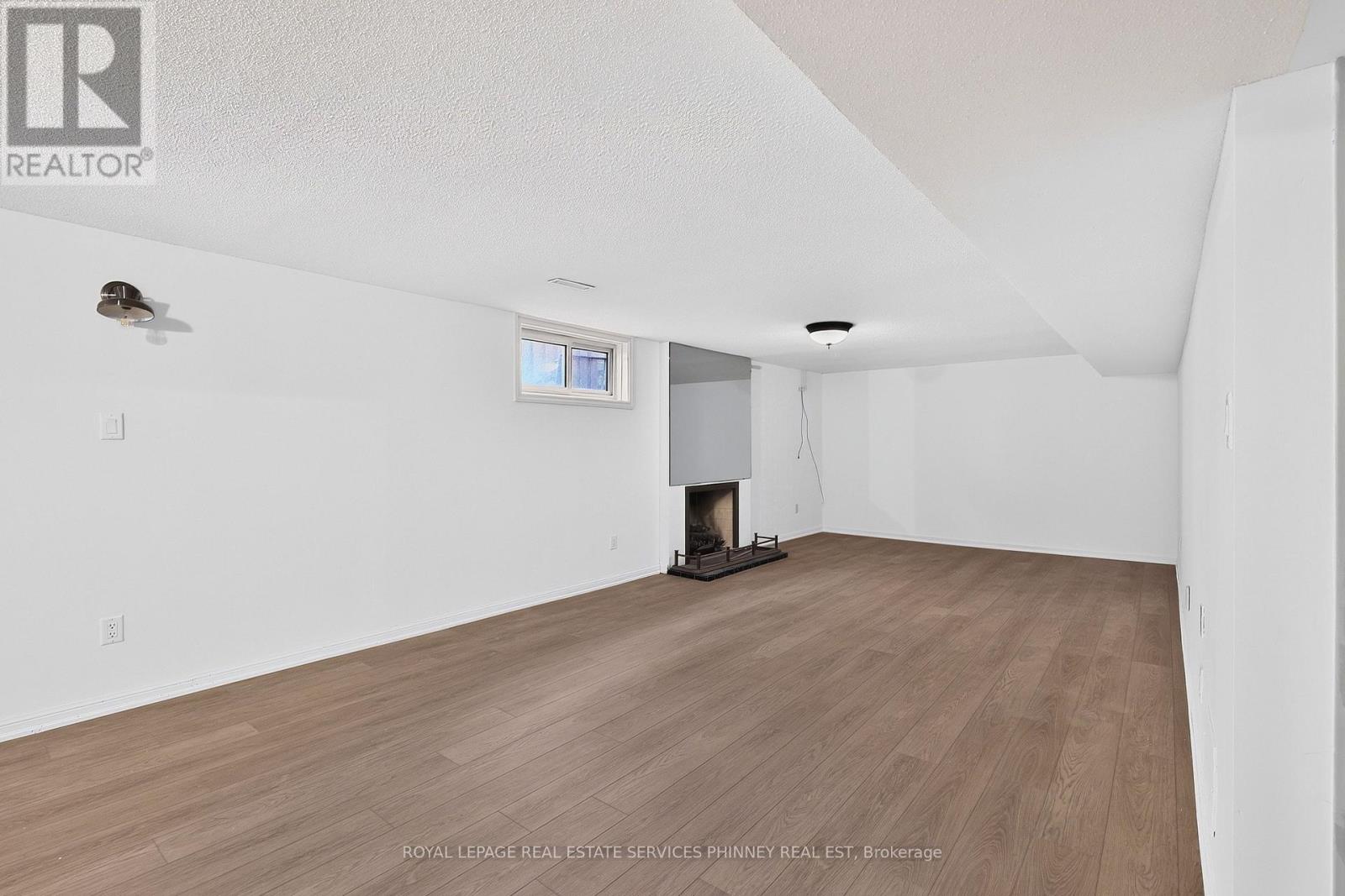 1682 Medallion Court, Mississauga, Ontario  L5J 4G1 - Photo 32 - W13793498