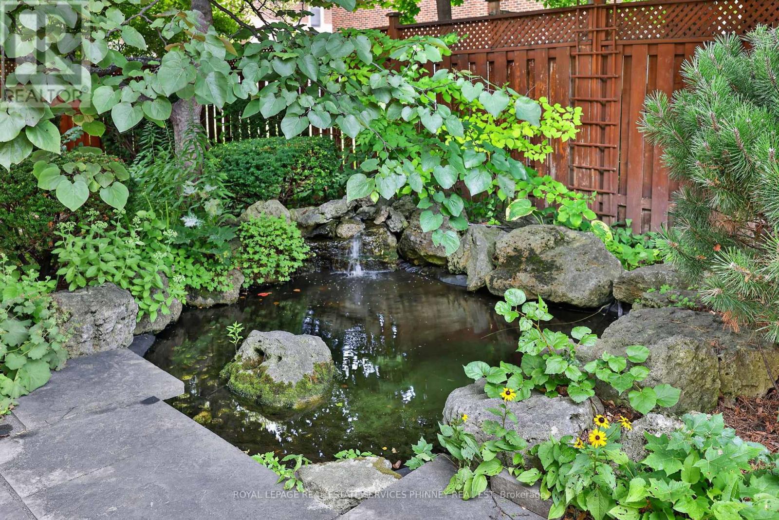 1682 Medallion Court, Mississauga, Ontario  L5J 4G1 - Photo 43 - W13793498