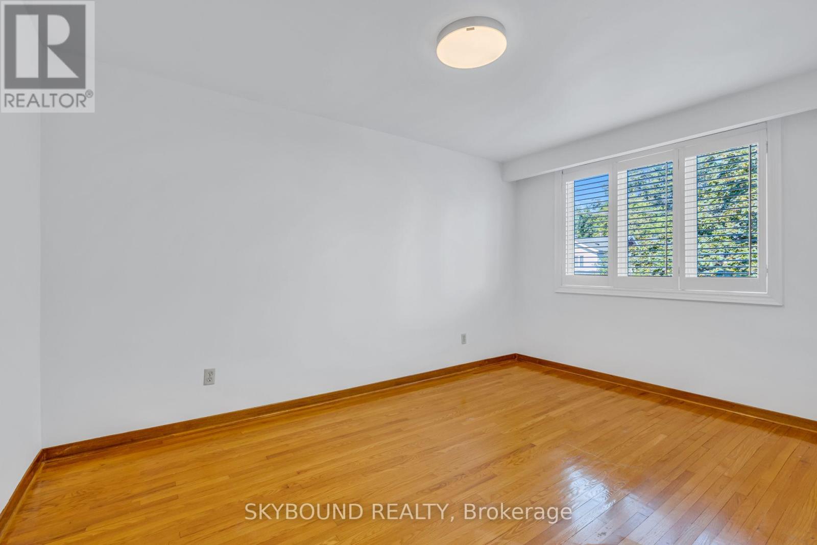 30 Woodmount Avenue, Toronto, Ontario  M4C 3X7 - Photo 16 - E13792832