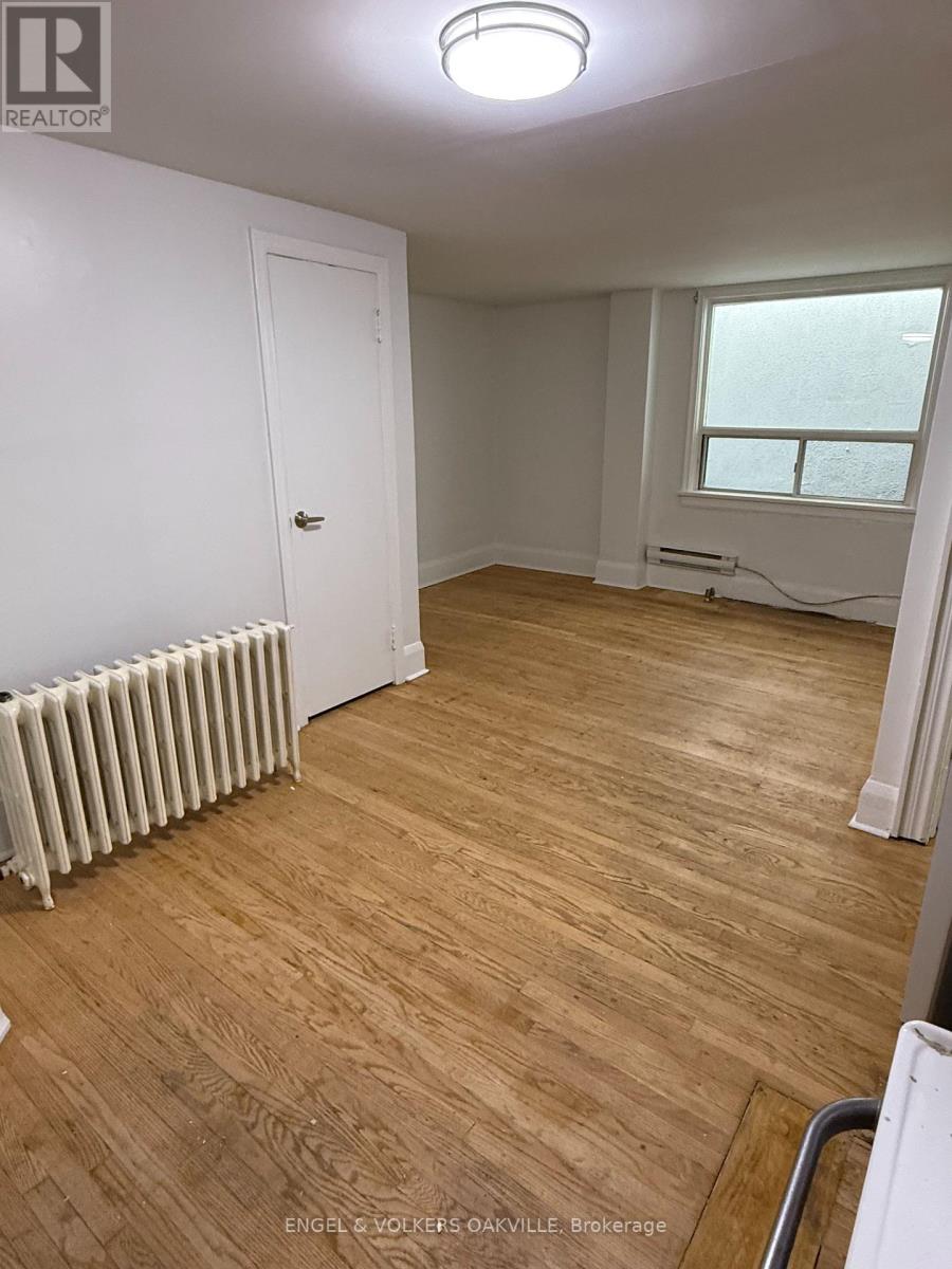 2 - 155 Lakeshore Road E, Oakville, Ontario  L6J 5C3 - Photo 8 - W13790532