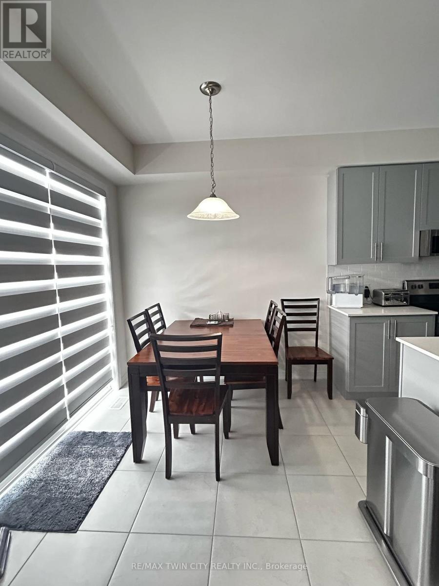 123 Broadacre Drive, Kitchener, Ontario  N2R 0S5 - Photo 5 - X13793408