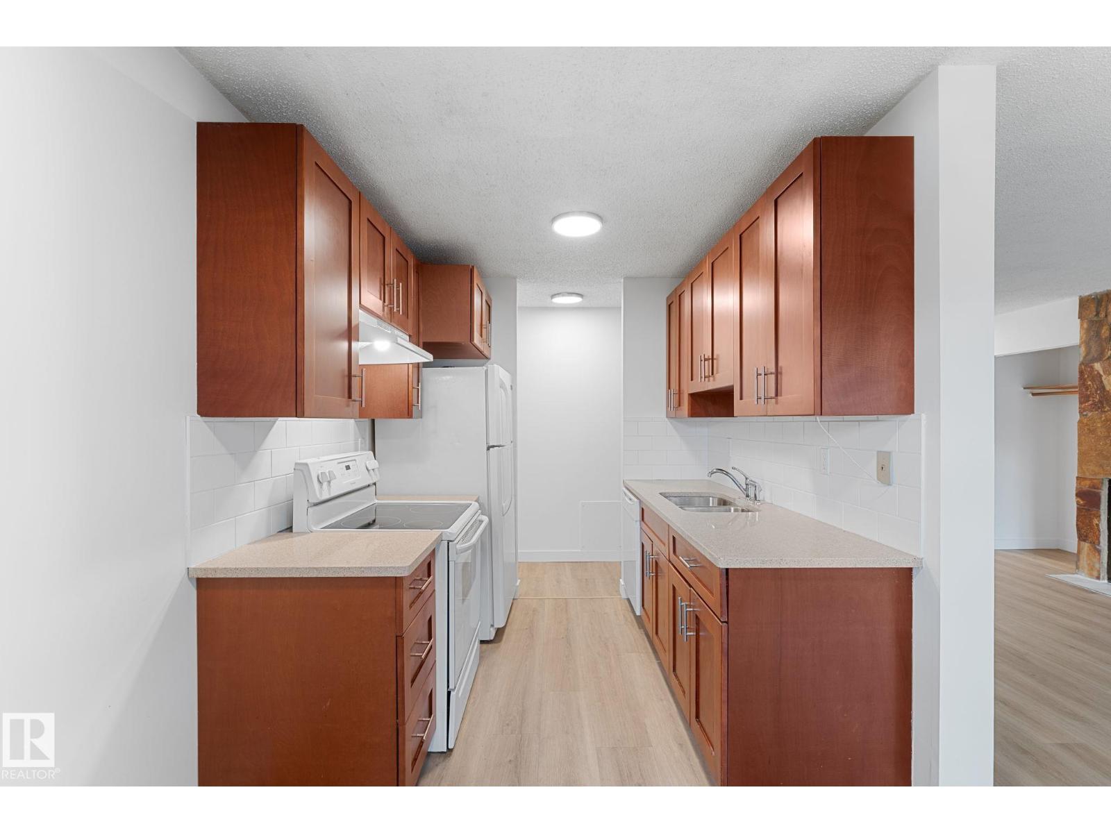 #108 14004 26 ST NW, Edmonton, Alberta