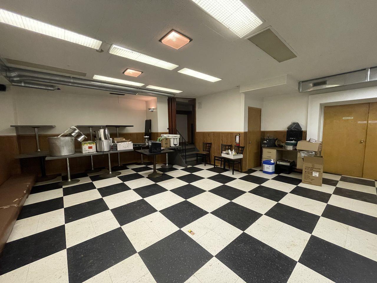 4941 50 Street photo 17