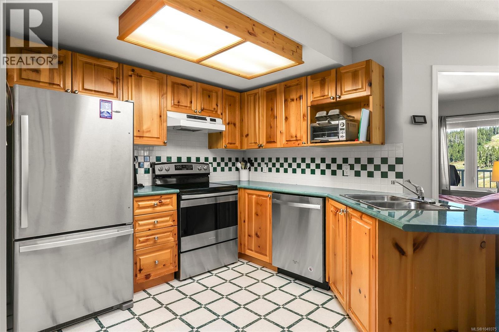 202 1320 Henry Rd, Courtenay, British Columbia  V9J 1L0 - Photo 13 - 1049375