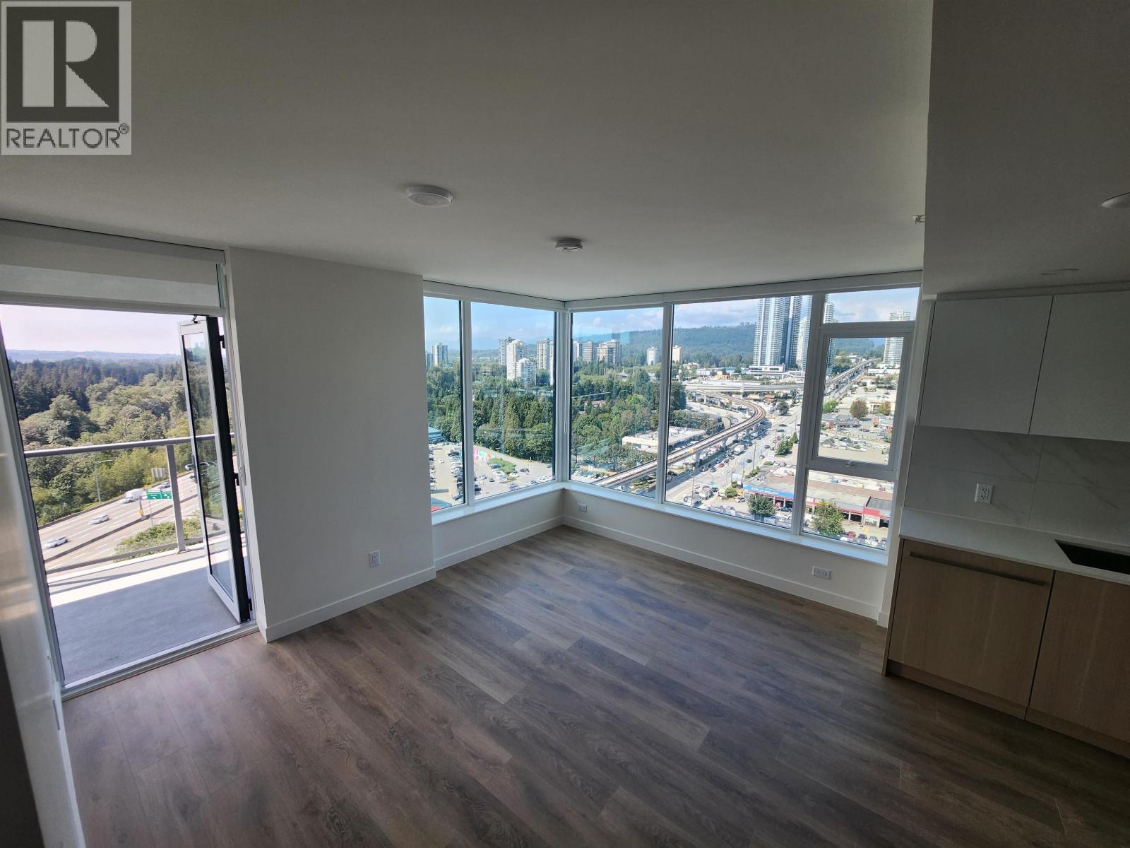 1709 318 Alderson Avenue, Coquitlam, British Columbia  V3K 0J1 - Photo 2 - R3166333